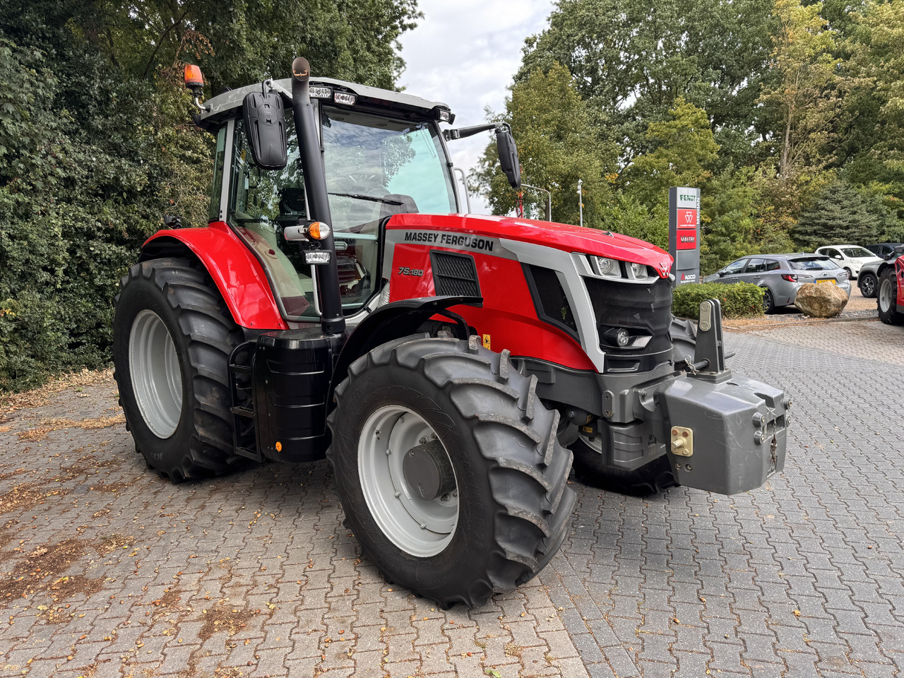 Massey Ferguson 7s.180 Dyna6 Efficient - Traktor: gambar 3 Massey Ferguson 7s.180 Dyna6 Efficient - Traktor: gambar 3
