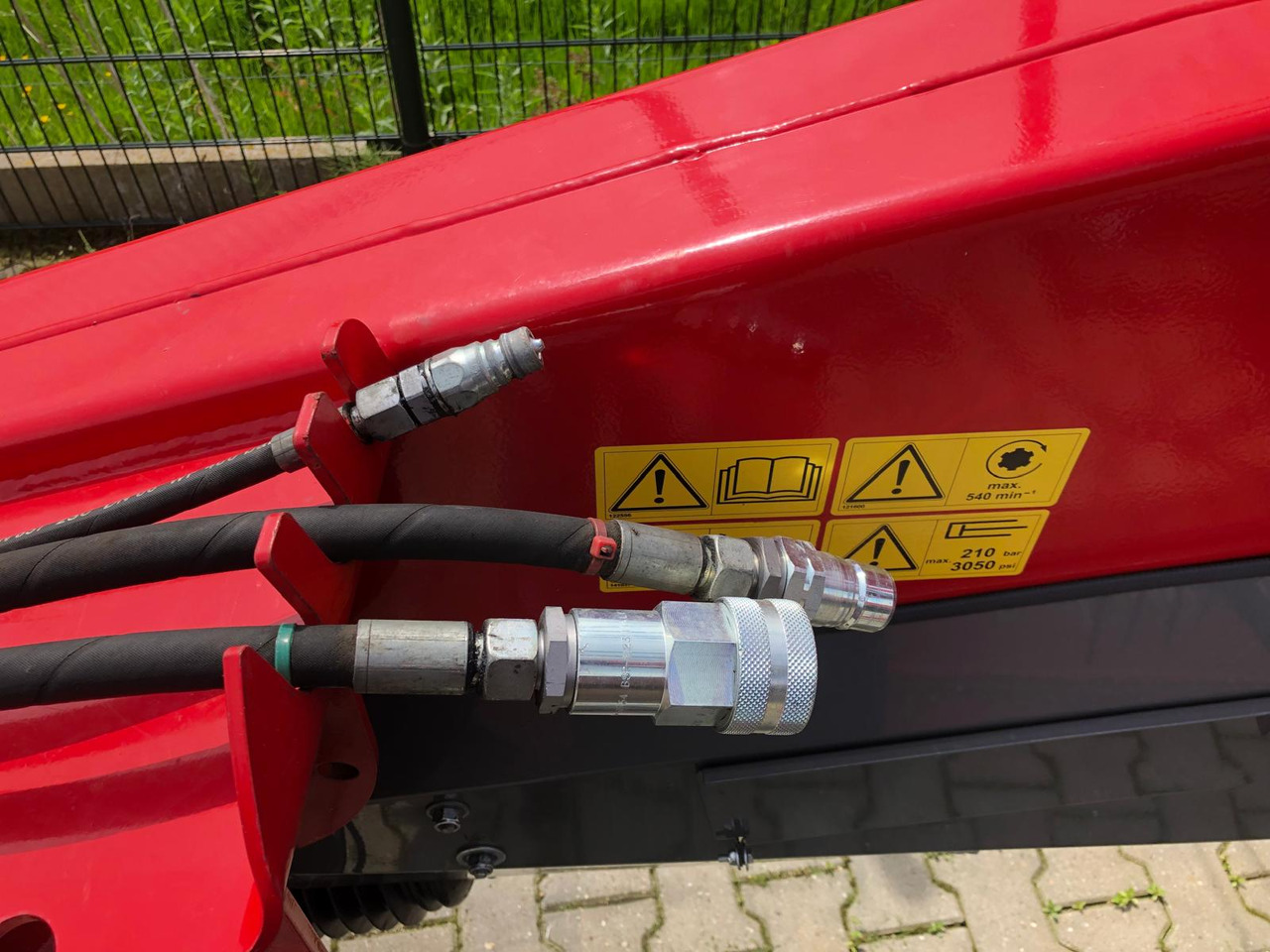 Tedder/ Menyapu Massey Ferguson RK 1404 TRC-PRO: gambar 8