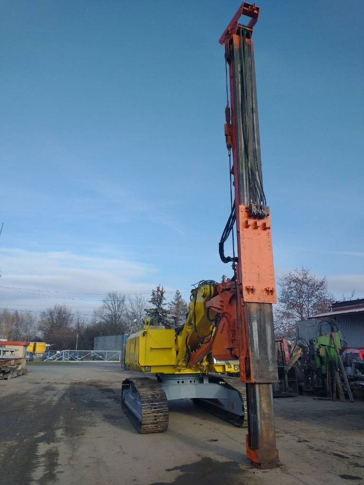 Sopir tumpukan ABI MULLER MS-M12000T SENNEBOGEN SR28T bauer bg rg rtg: gambar 17 Sopir tumpukan ABI MULLER MS-M12000T SENNEBOGEN SR28T bauer bg rg rtg: gambar 17