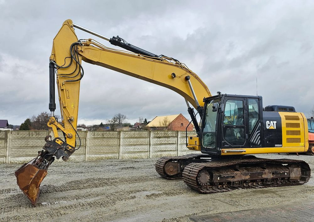 Caterpillar 320 FL, 2017 ROK, 8500 MTH - Ekskavator perayap: gambar 1 Caterpillar 320 FL, 2017 ROK, 8500 MTH - Ekskavator perayap: gambar 1