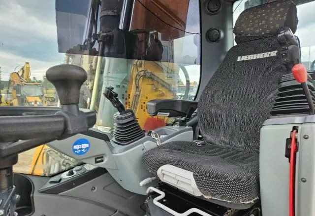 Liebherr A 916 Litronic, 2019 ROK, PODPORY + PŁUG, 6100 MTH - Ekskavator roda: gambar 3 Liebherr A 916 Litronic, 2019 ROK, PODPORY + PŁUG, 6100 MTH - Ekskavator roda: gambar 3