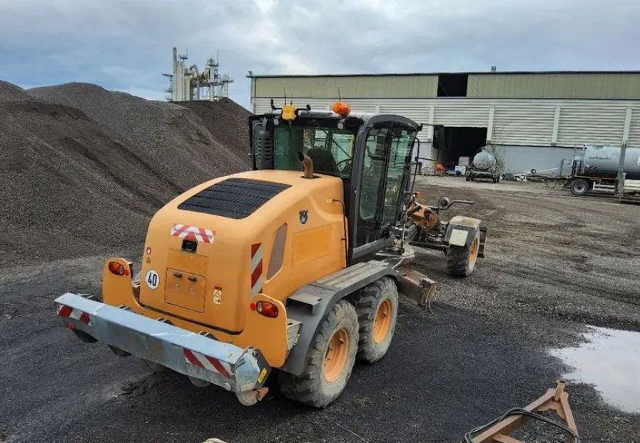 New Holland 836C AWD, 6X6, 2016 ROK, SYSTEM NIWELACJI TRIMBLE 3D - Roller: gambar 4 New Holland 836C AWD, 6X6, 2016 ROK, SYSTEM NIWELACJI TRIMBLE 3D - Roller: gambar 4