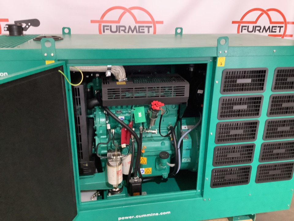 Cummins 55KVA Brand new. C22D5Q - Genset: gambar 2 Cummins 55KVA Brand new. C22D5Q - Genset: gambar 2