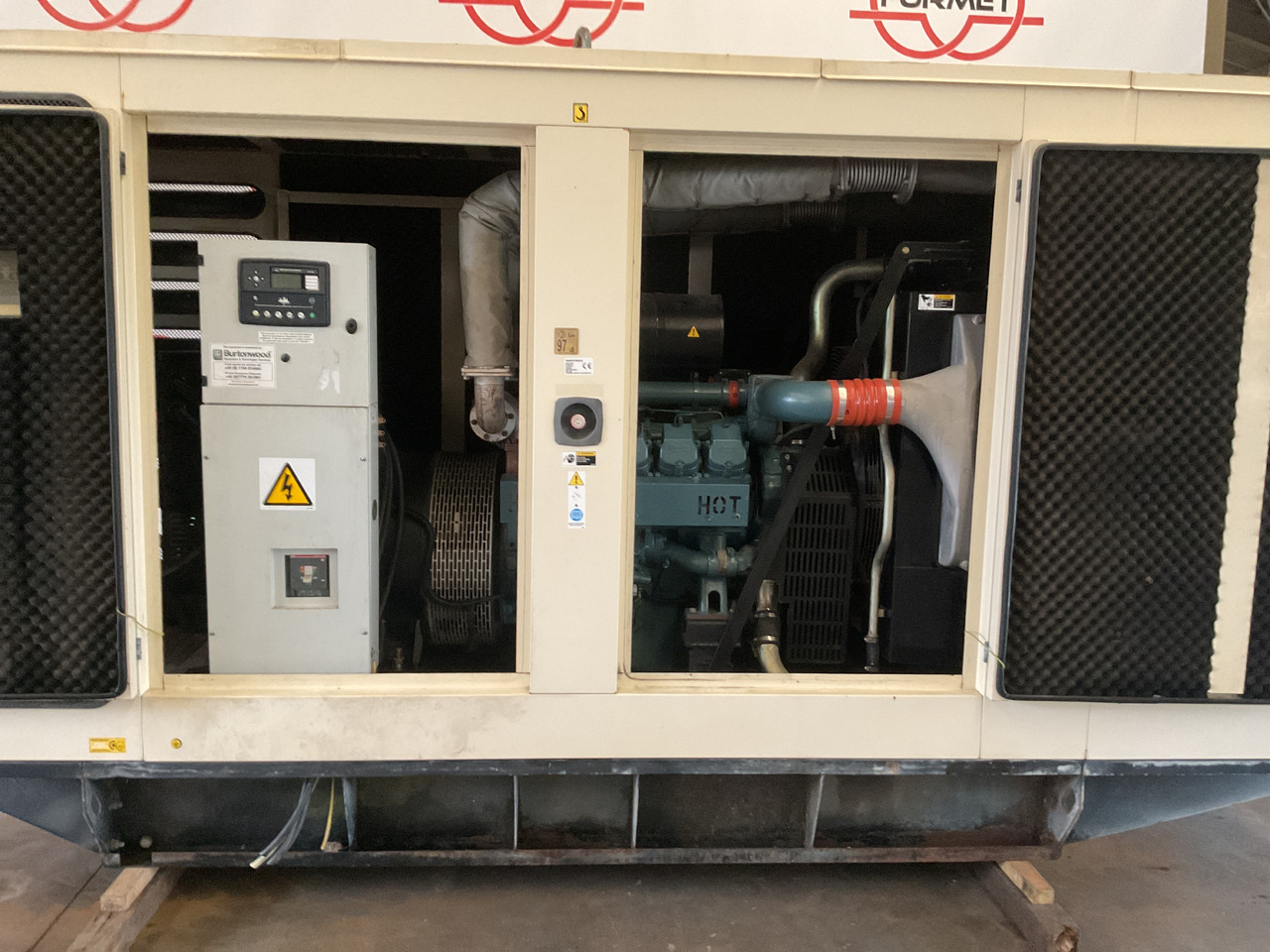 Doosan P158LE, 415KVA generatorset. Like brand new, low hours and complete - Genset: gambar 2 Doosan P158LE, 415KVA generatorset. Like brand new, low hours and complete - Genset: gambar 2