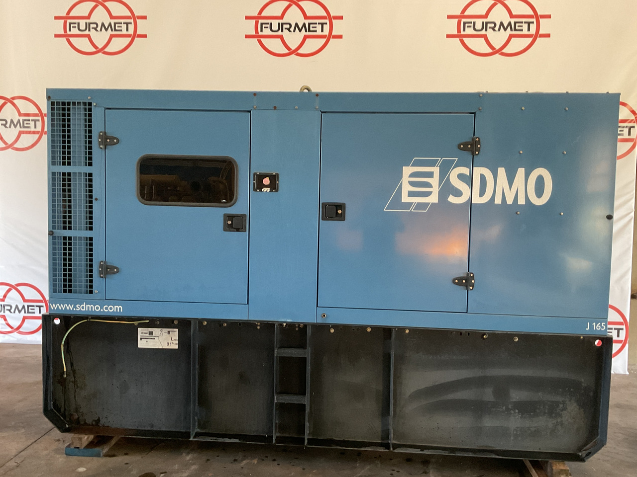 John Deere 6068, SDMO, 165KVA generatorset. Like brand new. And with hudge diesel tank! - Genset: gambar 1 John Deere 6068, SDMO, 165KVA generatorset. Like brand new. And with hudge diesel tank! - Genset: gambar 1
