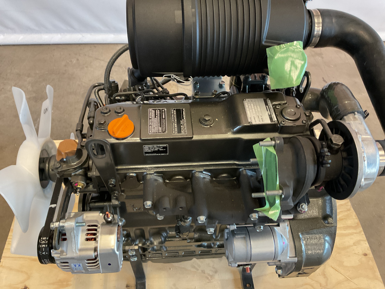 Yanmar 4TNV84T - Mesin: gambar 3 Yanmar 4TNV84T - Mesin: gambar 3
