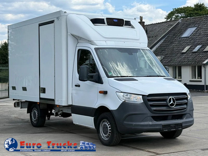 Mercedes-Benz Sprinter 316 Engine problem/driving - Van berpendingin: gambar 3 Mercedes-Benz Sprinter 316 Engine problem/driving - Van berpendingin: gambar 3