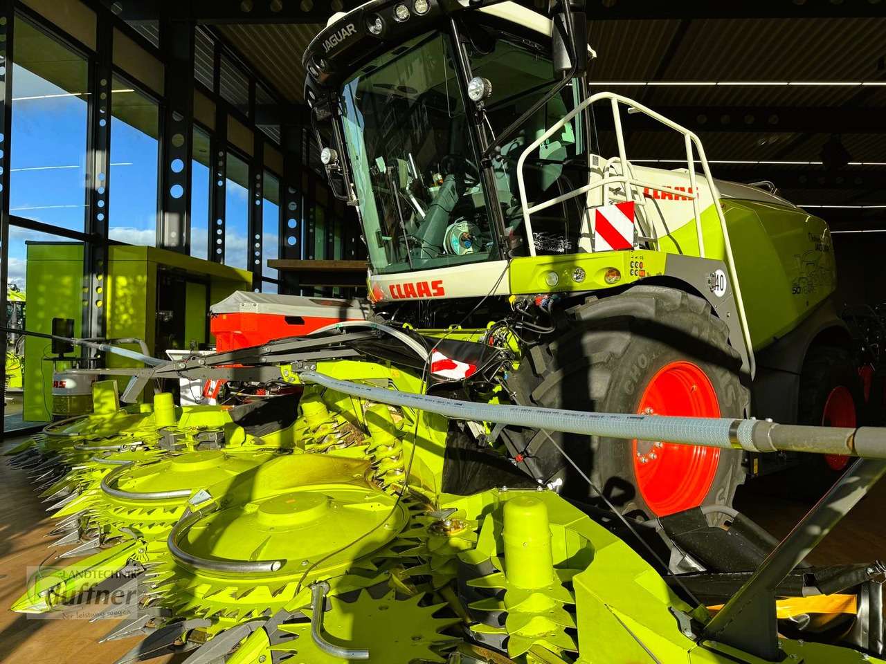 CLAAS Jaguar 970 - Pemanen hijauan: gambar 2 CLAAS Jaguar 970 - Pemanen hijauan: gambar 2