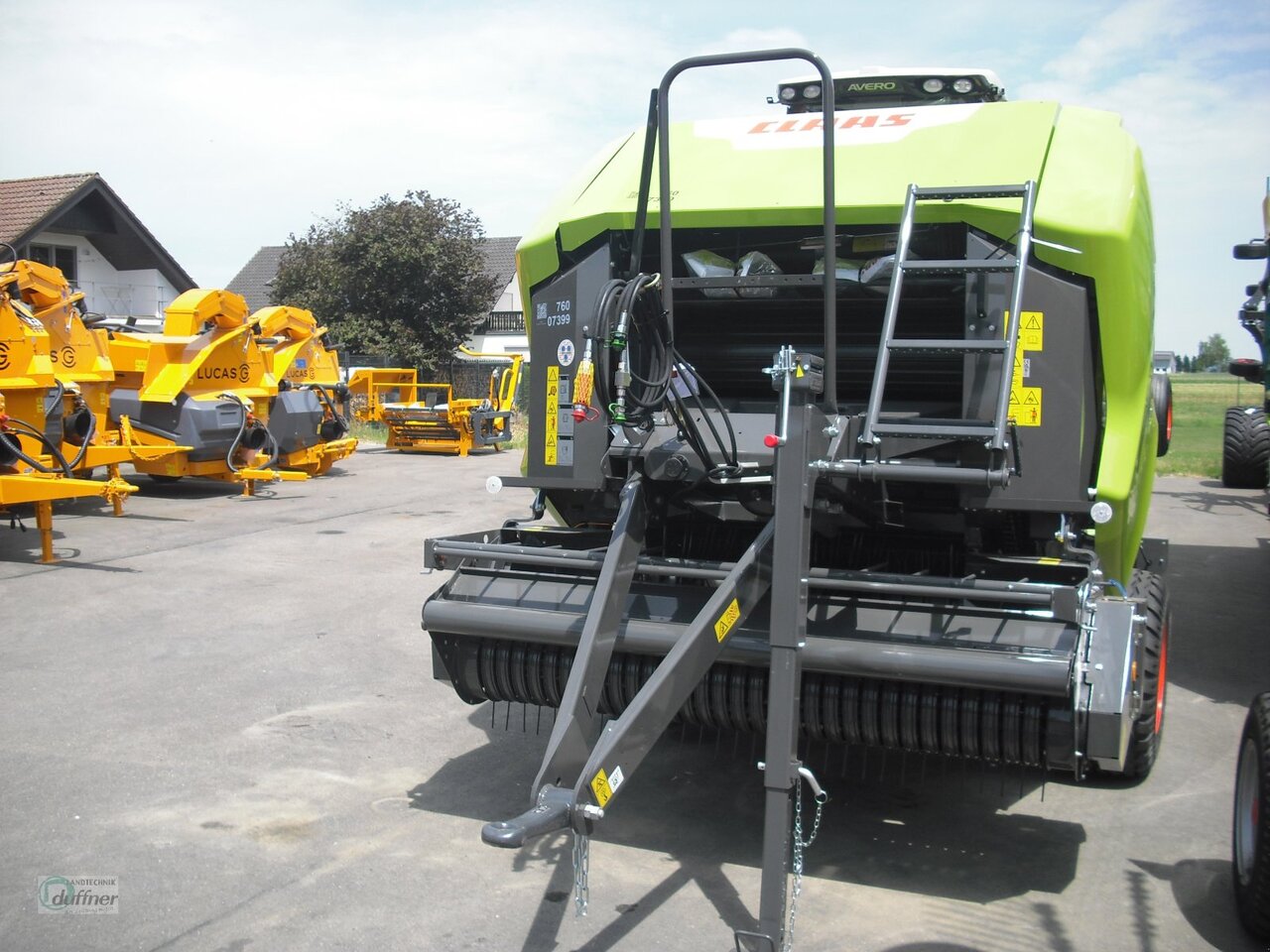 CLAAS ROLLANT 520 RC - Baler bulat: gambar 3 CLAAS ROLLANT 520 RC - Baler bulat: gambar 3