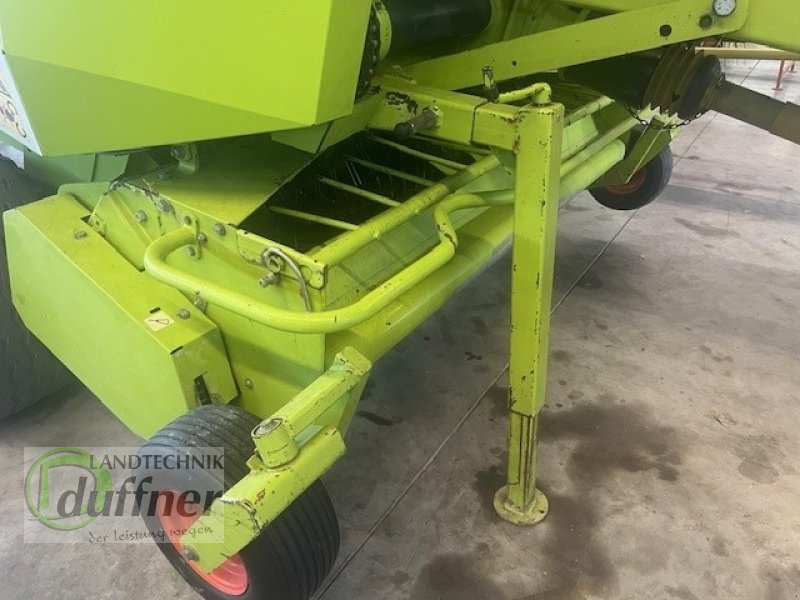 CLAAS Variant 180 RC - Baler bulat: gambar 3 CLAAS Variant 180 RC - Baler bulat: gambar 3