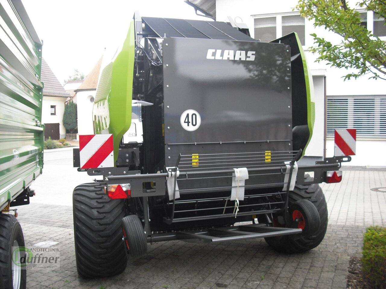 CLAAS Variant 585 RC Pro - Baler bulat: gambar 5 CLAAS Variant 585 RC Pro - Baler bulat: gambar 5