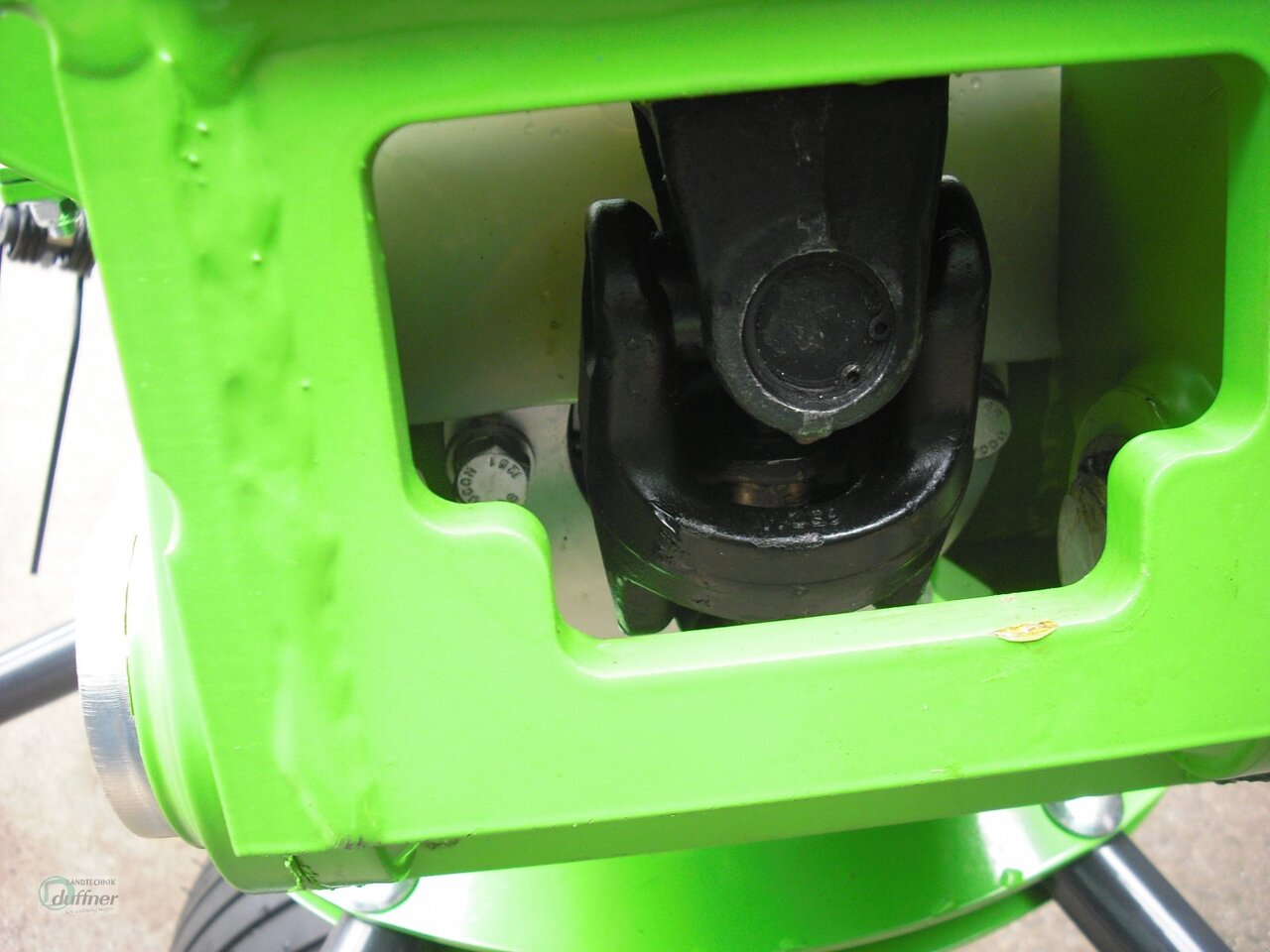 Talex Tornado 550 - Tedder/ Menyapu: gambar 4 Talex Tornado 550 - Tedder/ Menyapu: gambar 4