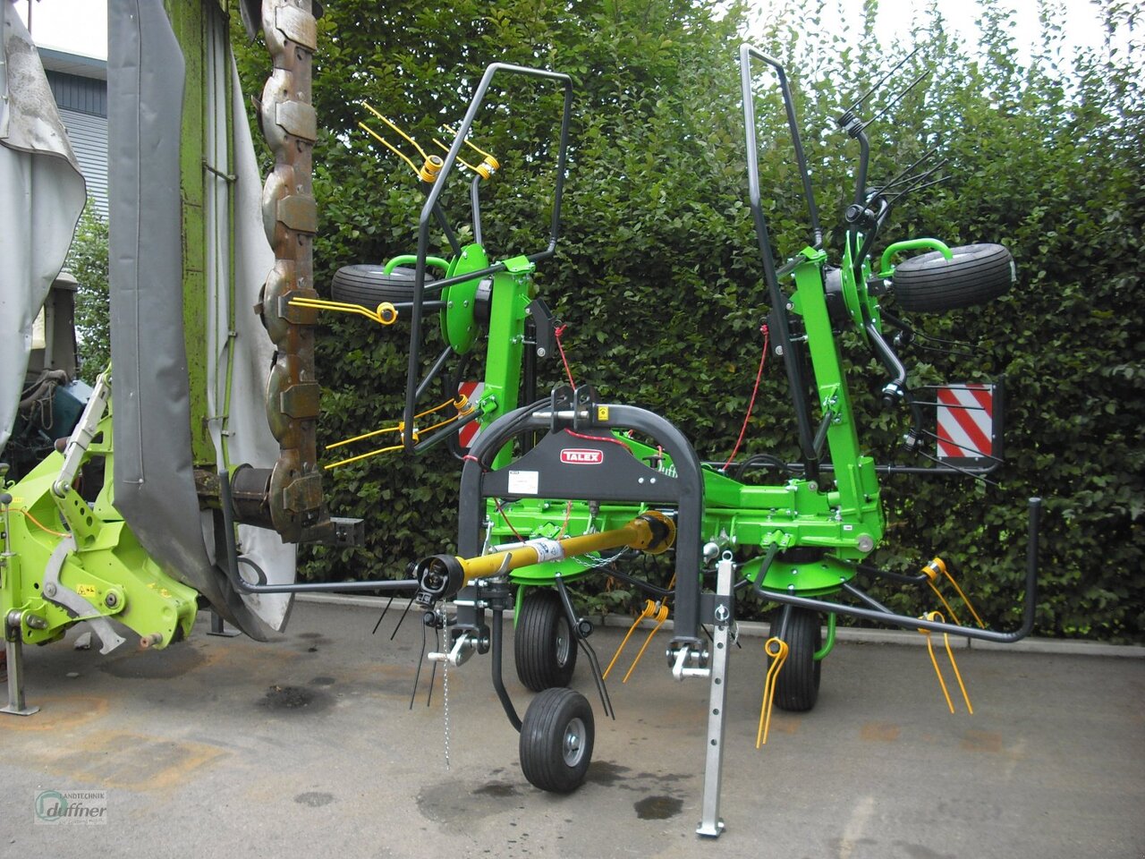 Talex Tornado 550 - Tedder/ Menyapu: gambar 2 Talex Tornado 550 - Tedder/ Menyapu: gambar 2