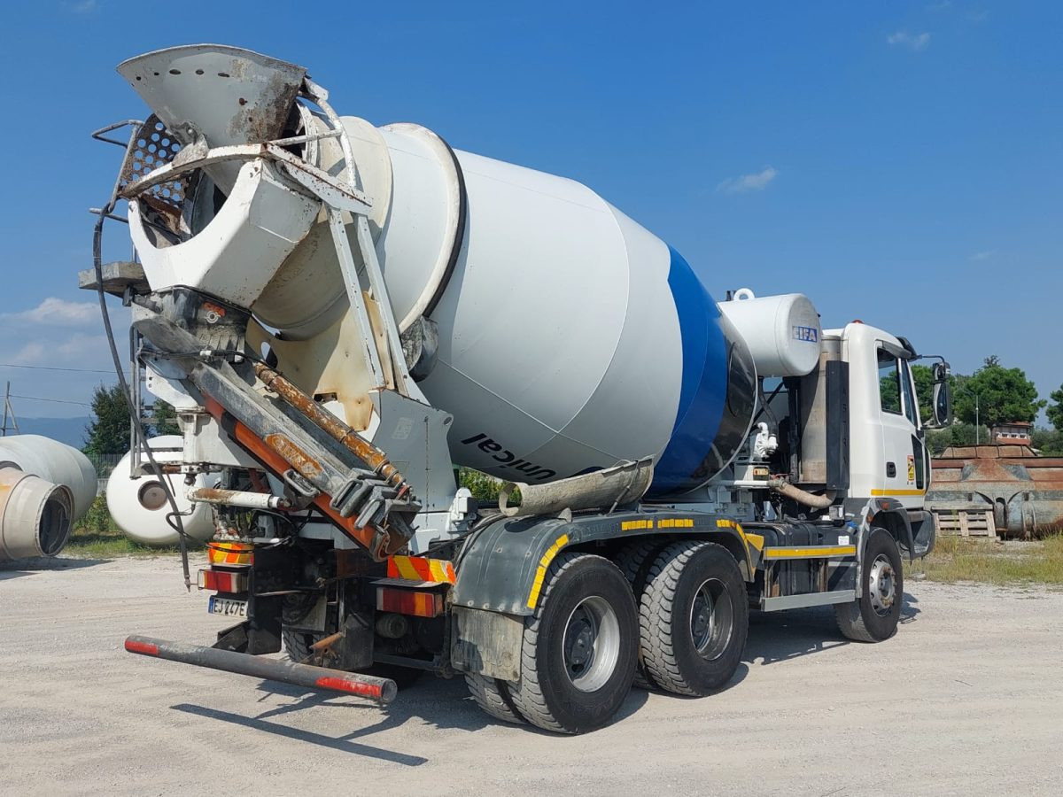 ASTRA HD8 6444 CIFA RY1100 - Truk pengaduk beton: gambar 5 ASTRA HD8 6444 CIFA RY1100 - Truk pengaduk beton: gambar 5