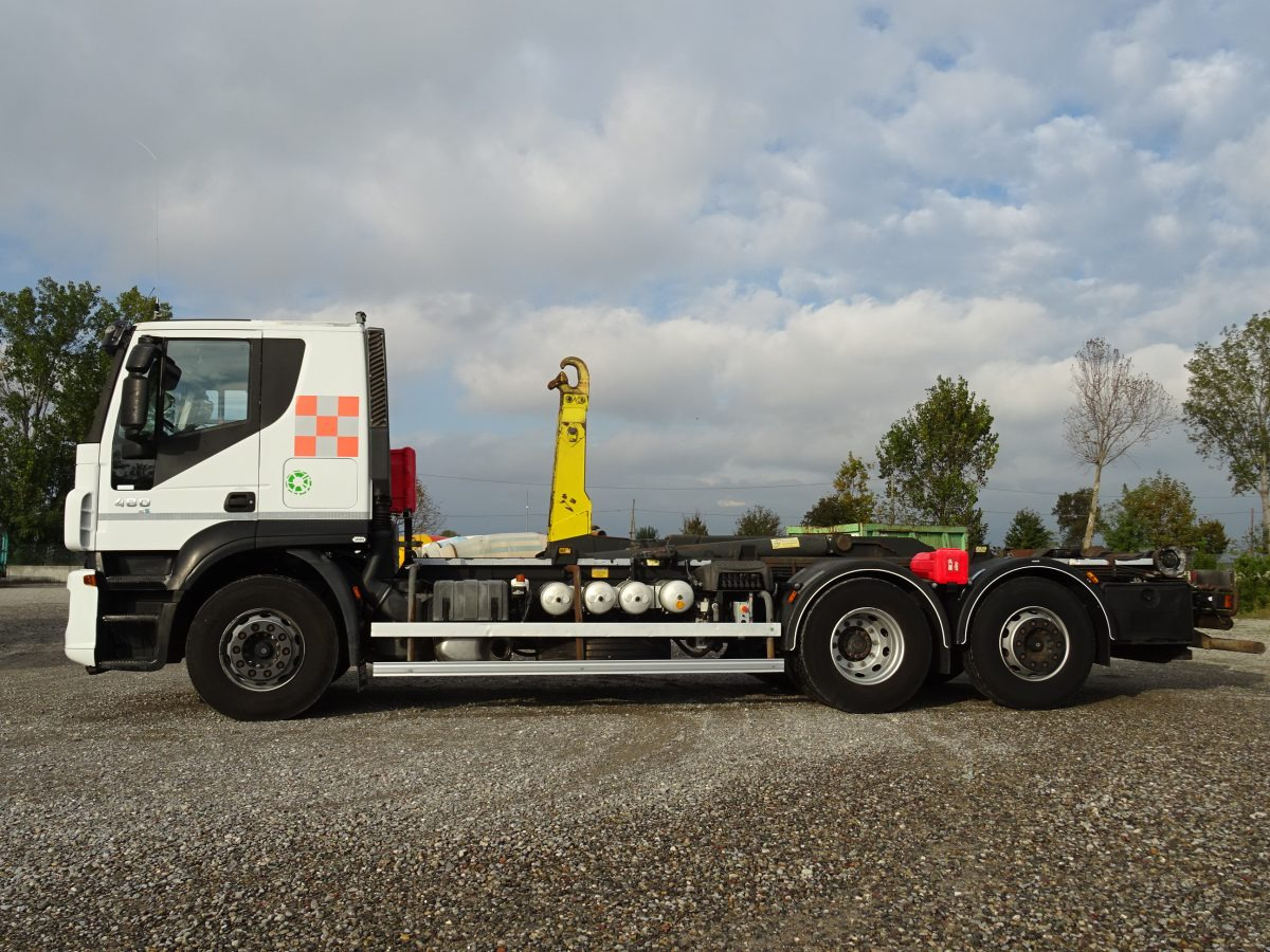 IVECO STRALIS 480 - Hook lift: gambar 2 IVECO STRALIS 480 - Hook lift: gambar 2