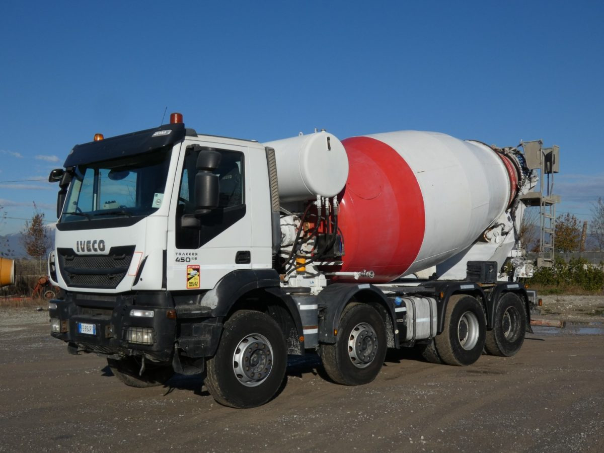 IVECO TRAKKER 450 CIFA RY1300 - Truk pengaduk beton: gambar 1 IVECO TRAKKER 450 CIFA RY1300 - Truk pengaduk beton: gambar 1