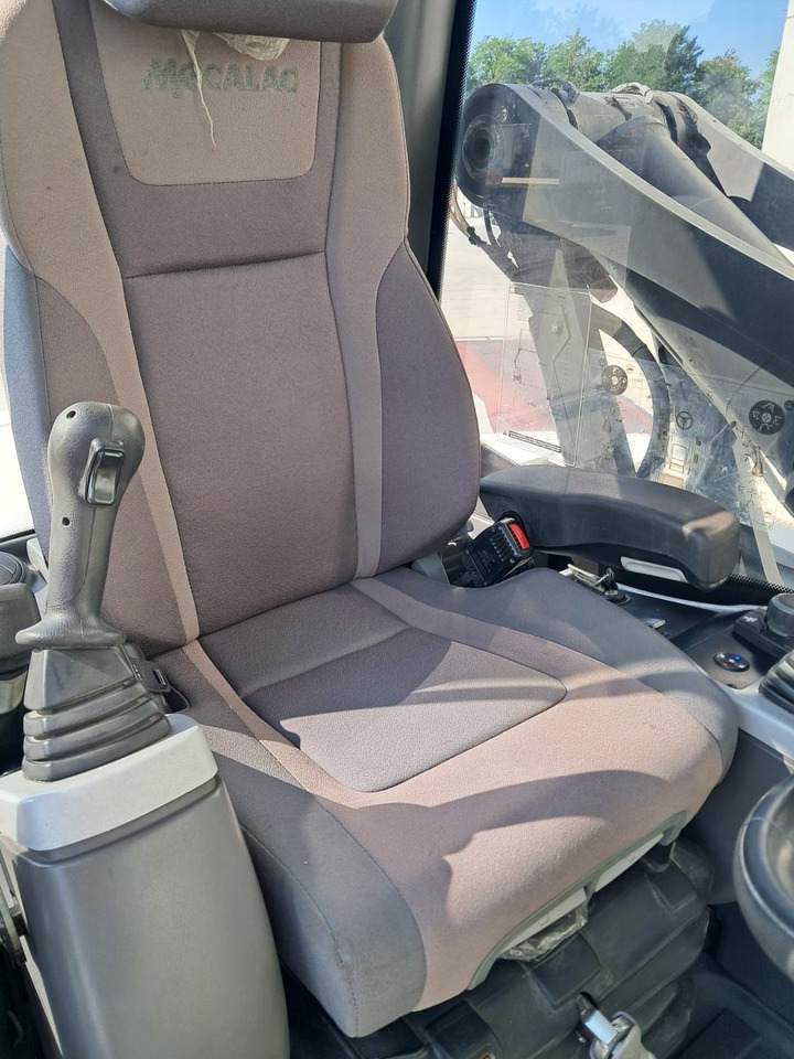 MECALAC 12MTX - Ekskavator roda: gambar 5 MECALAC 12MTX - Ekskavator roda: gambar 5