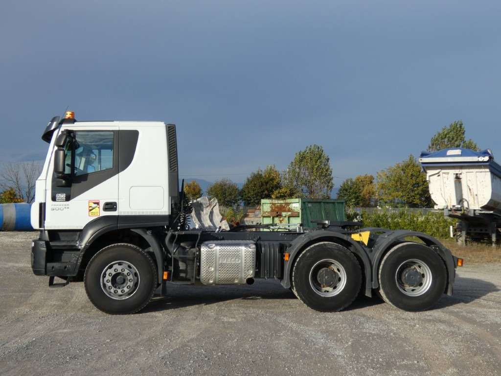 IVECO TRAKKER 500 - Tractor head: gambar 2 IVECO TRAKKER 500 - Tractor head: gambar 2