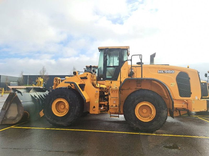 Hyundai HL980 - Wheel loader: gambar 5 Hyundai HL980 - Wheel loader: gambar 5