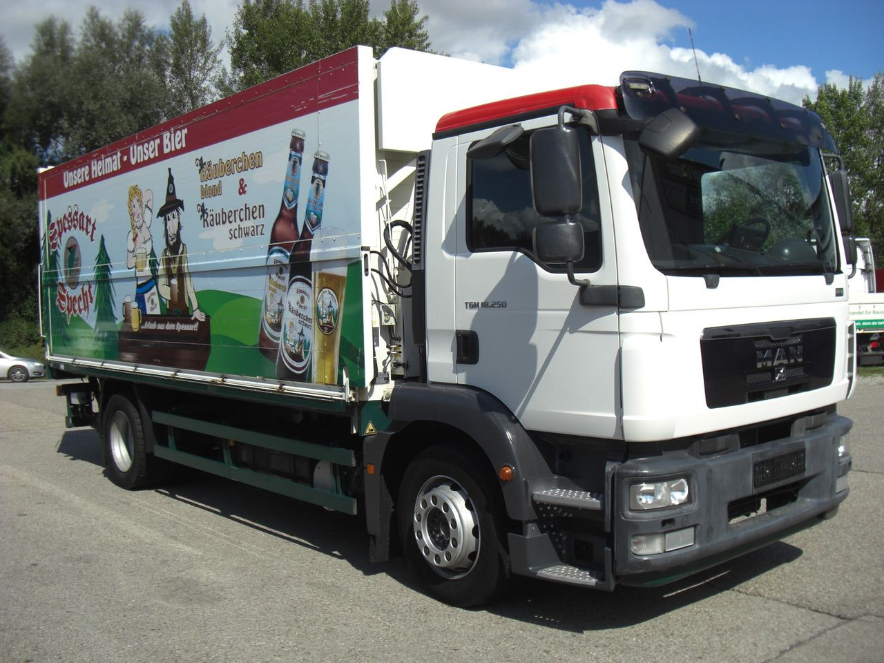 MAN 18250 TGM - Truk box: gambar 2 MAN 18250 TGM - Truk box: gambar 2