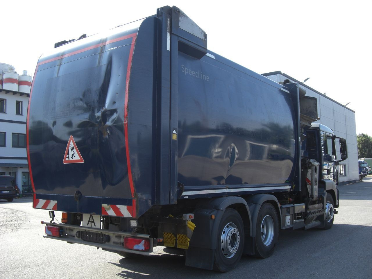 MAN 26360FNLL / SEITENLADER MAN 26360FNLL / SEITENLADER - Truk sampah: gambar 3 MAN 26360FNLL / SEITENLADER MAN 26360FNLL / SEITENLADER - Truk sampah: gambar 3