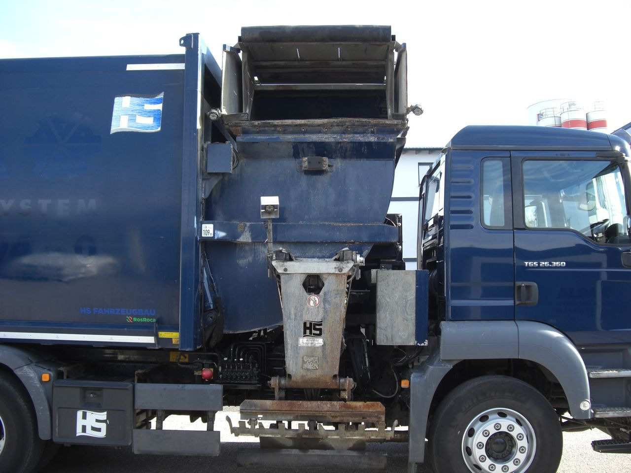 MAN 26360LL / Rechtsgesteuert MAN 26360LL / Rechtsgesteuert - Truk sampah: gambar 5 MAN 26360LL / Rechtsgesteuert MAN 26360LL / Rechtsgesteuert - Truk sampah: gambar 5