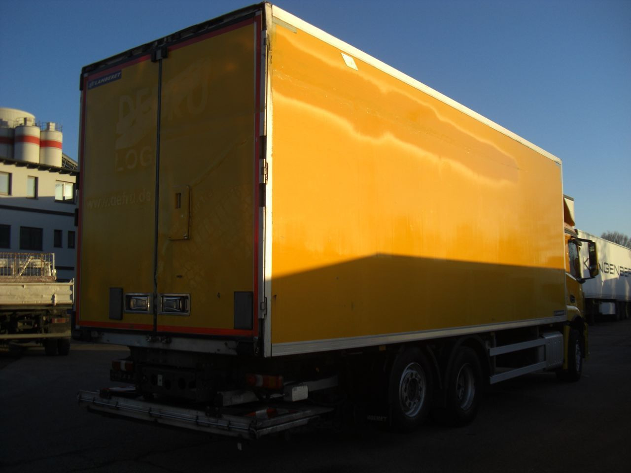 Mercedes-Benz 2532L ANTOS / LBW Mercedes-Benz 2532L ANTOS / LBW - Truk berpendingin: gambar 3 Mercedes-Benz 2532L ANTOS / LBW Mercedes-Benz 2532L ANTOS / LBW - Truk berpendingin: gambar 3