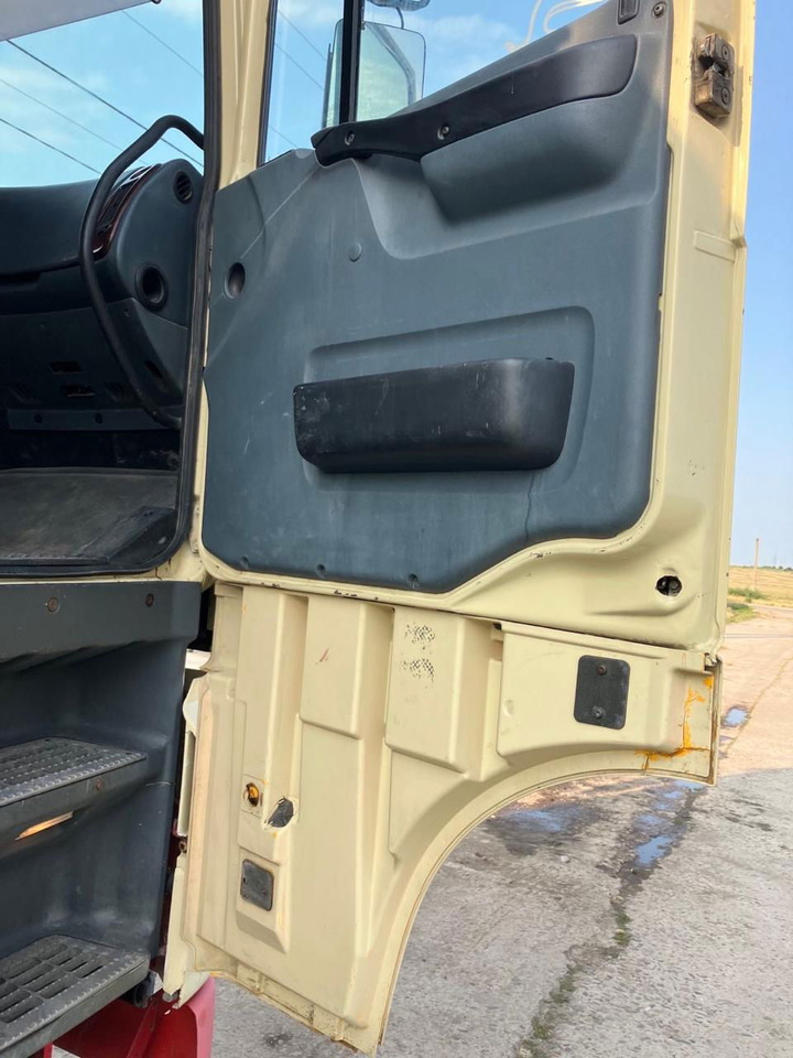 DAF XF 95 430 Platform - Truk flatbed: gambar 3 DAF XF 95 430 Platform - Truk flatbed: gambar 3