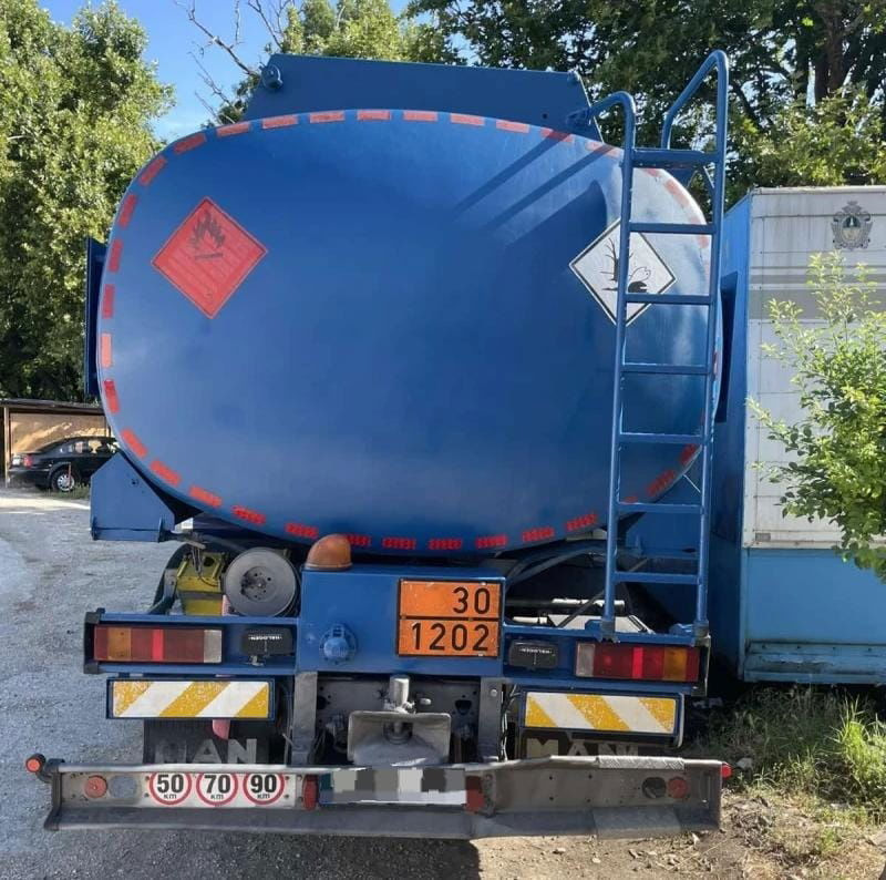 MAN L20 Tanker - Truk tangki: gambar 5 MAN L20 Tanker - Truk tangki: gambar 5