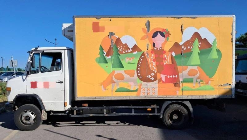 MERCEDES-BENZ 814 - Van penumpang: gambar 3 MERCEDES-BENZ 814 - Van penumpang: gambar 3