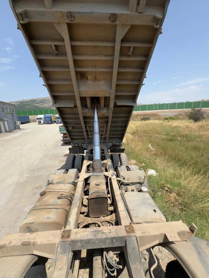 MERCEDES-BENZ Actros 4140 - Truk jungkit: gambar 5 MERCEDES-BENZ Actros 4140 - Truk jungkit: gambar 5