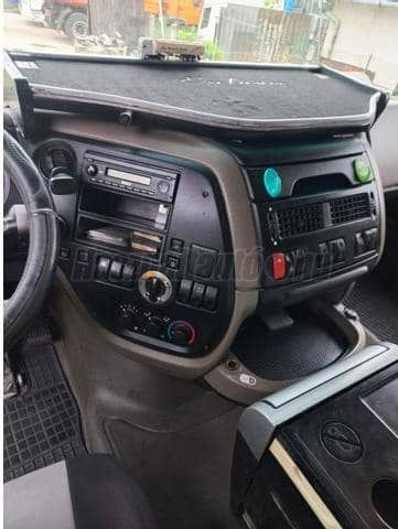 DAF XF 105.460 Tractor unit - Tractor head: gambar 3 DAF XF 105.460 Tractor unit - Tractor head: gambar 3