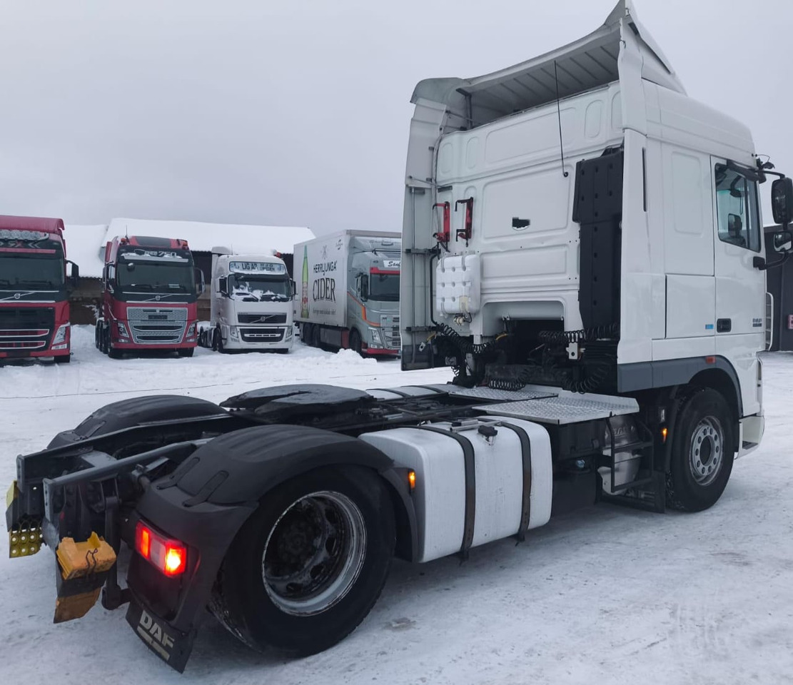 DAF XF 105 - Tractor head: gambar 3 DAF XF 105 - Tractor head: gambar 3