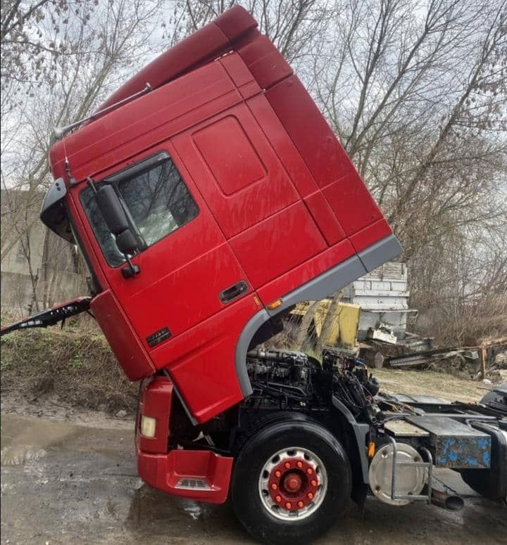 DAF XF 95.430 Tractor head 4x2 - Tractor head: gambar 2 DAF XF 95.430 Tractor head 4x2 - Tractor head: gambar 2