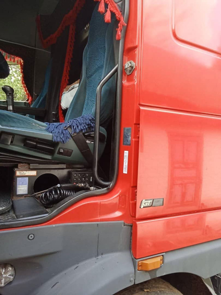 DAF XF 95.430 Tractor unit - Tractor head: gambar 4 DAF XF 95.430 Tractor unit - Tractor head: gambar 4