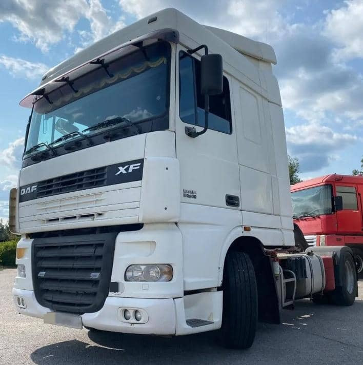 DAF XF 95 - Tractor head: gambar 2 DAF XF 95 - Tractor head: gambar 2