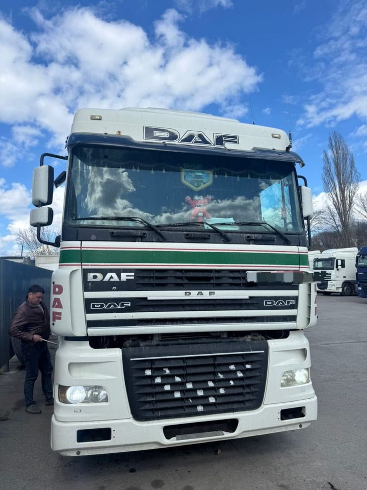 DAF XF 95 - Tractor head: gambar 1 DAF XF 95 - Tractor head: gambar 1
