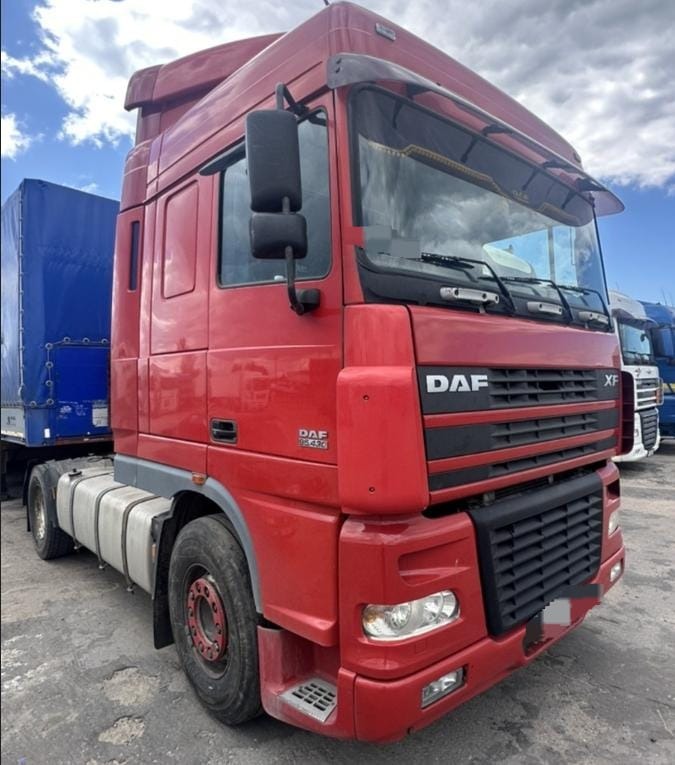 DAF XF 95 - Tractor head: gambar 2 DAF XF 95 - Tractor head: gambar 2