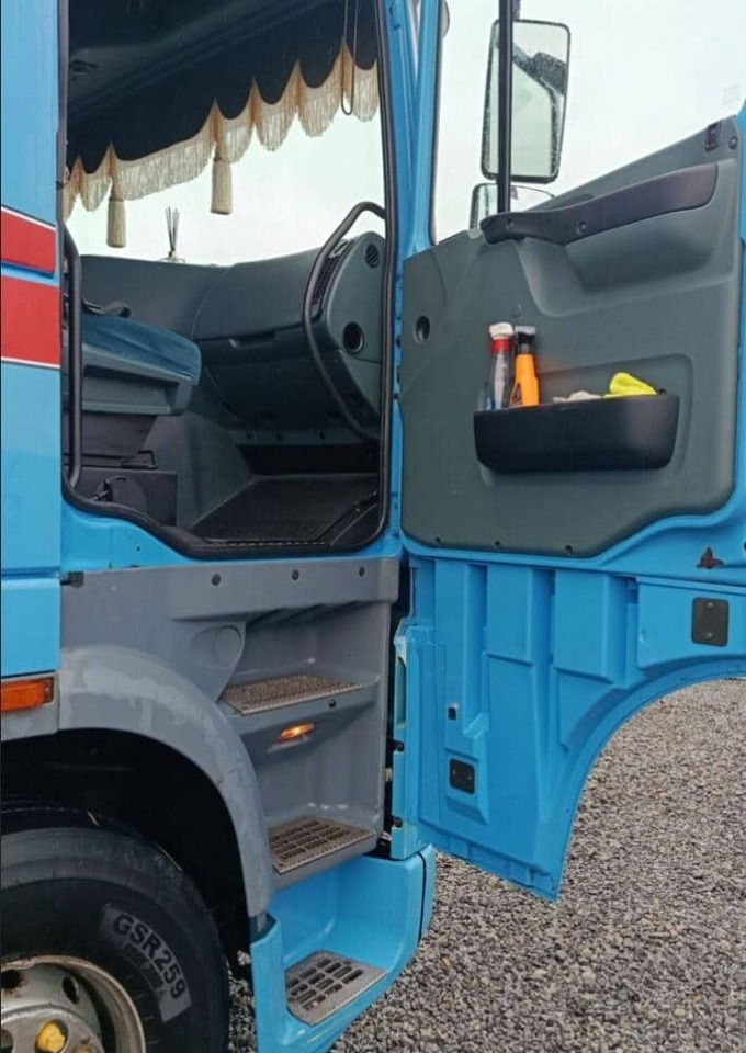 DAF XF95 - Tractor head: gambar 4 DAF XF95 - Tractor head: gambar 4