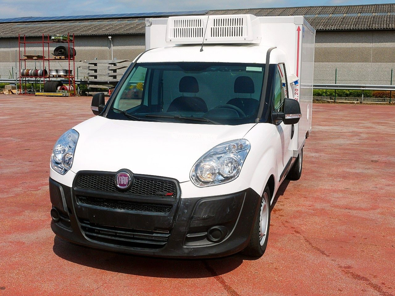 Fiat DOBLO 1.6 KUHKOFFER RELEC FROID TR22 -20C - Van berpendingin: gambar 5 Fiat DOBLO 1.6 KUHKOFFER RELEC FROID TR22 -20C - Van berpendingin: gambar 5