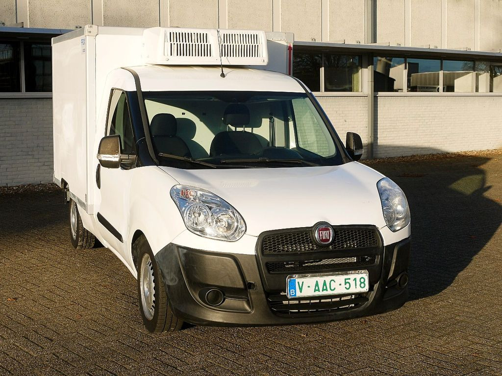 Fiat DOBLO 1.6 KUHLKOFFER CARRIER XARIOS -20 / AIRCO - Van berpendingin: gambar 1 Fiat DOBLO 1.6 KUHLKOFFER CARRIER XARIOS -20 / AIRCO - Van berpendingin: gambar 1