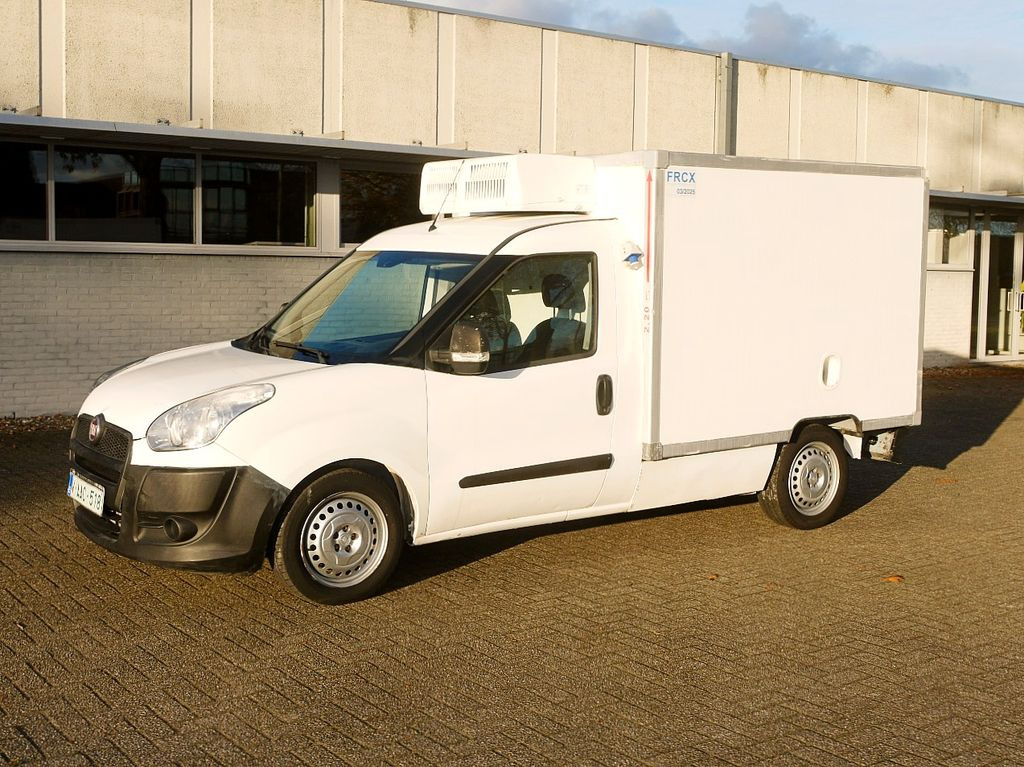 Fiat DOBLO 1.6 KUHLKOFFER CARRIER XARIOS -20 / AIRCO - Van berpendingin: gambar 5 Fiat DOBLO 1.6 KUHLKOFFER CARRIER XARIOS -20 / AIRCO - Van berpendingin: gambar 5