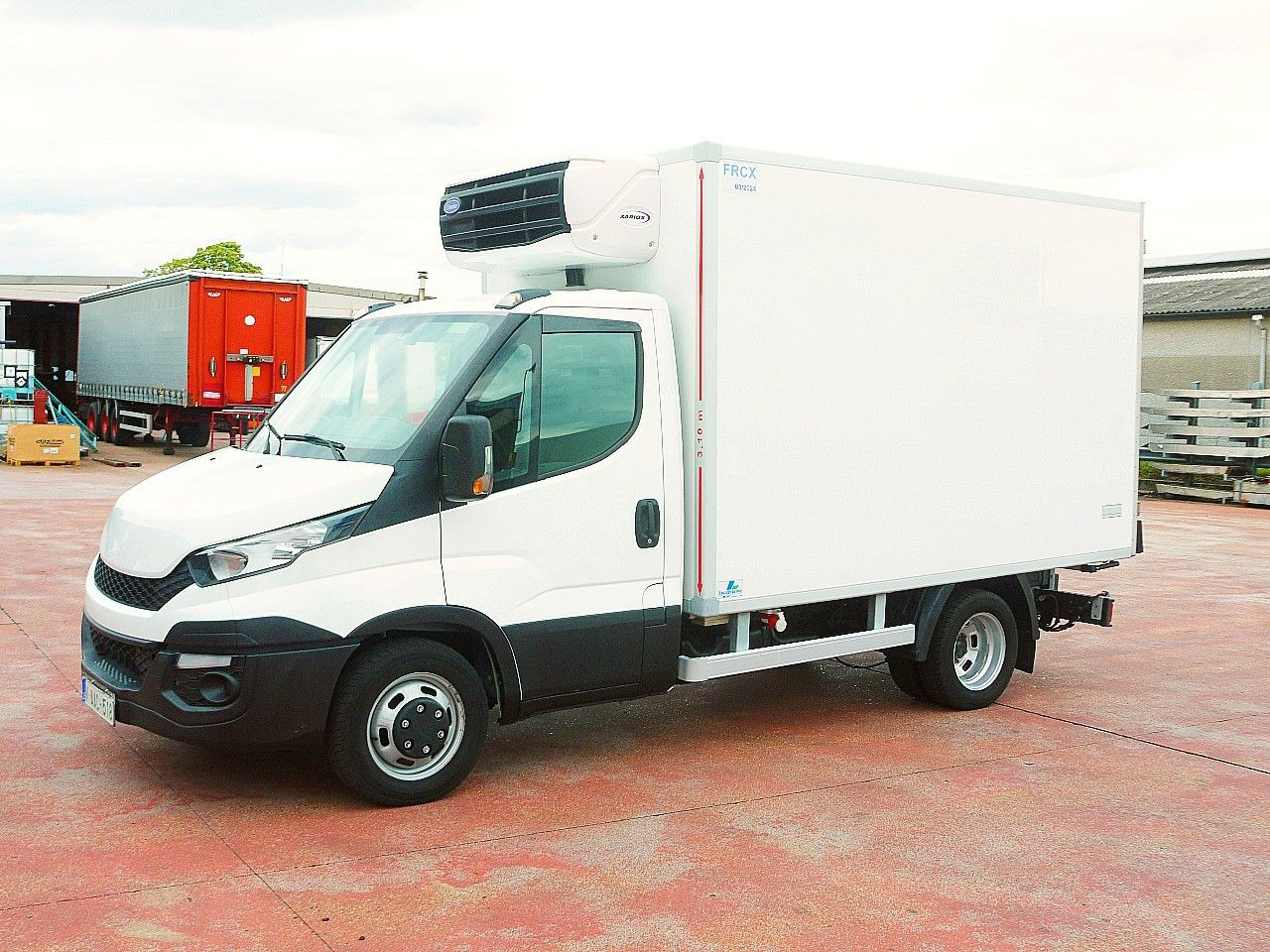 Iveco 35C13 DAILY KUHLKOFFER CARRIER XARIOS 600 - Van berpendingin: gambar 3 Iveco 35C13 DAILY KUHLKOFFER CARRIER XARIOS 600 - Van berpendingin: gambar 3