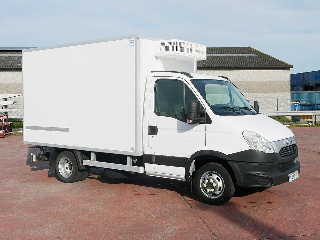 Iveco 35C13 DAILY KUHLKOFFER RELEC FROID TR32 -20C - Van berpendingin: gambar 3 Iveco 35C13 DAILY KUHLKOFFER RELEC FROID TR32 -20C - Van berpendingin: gambar 3