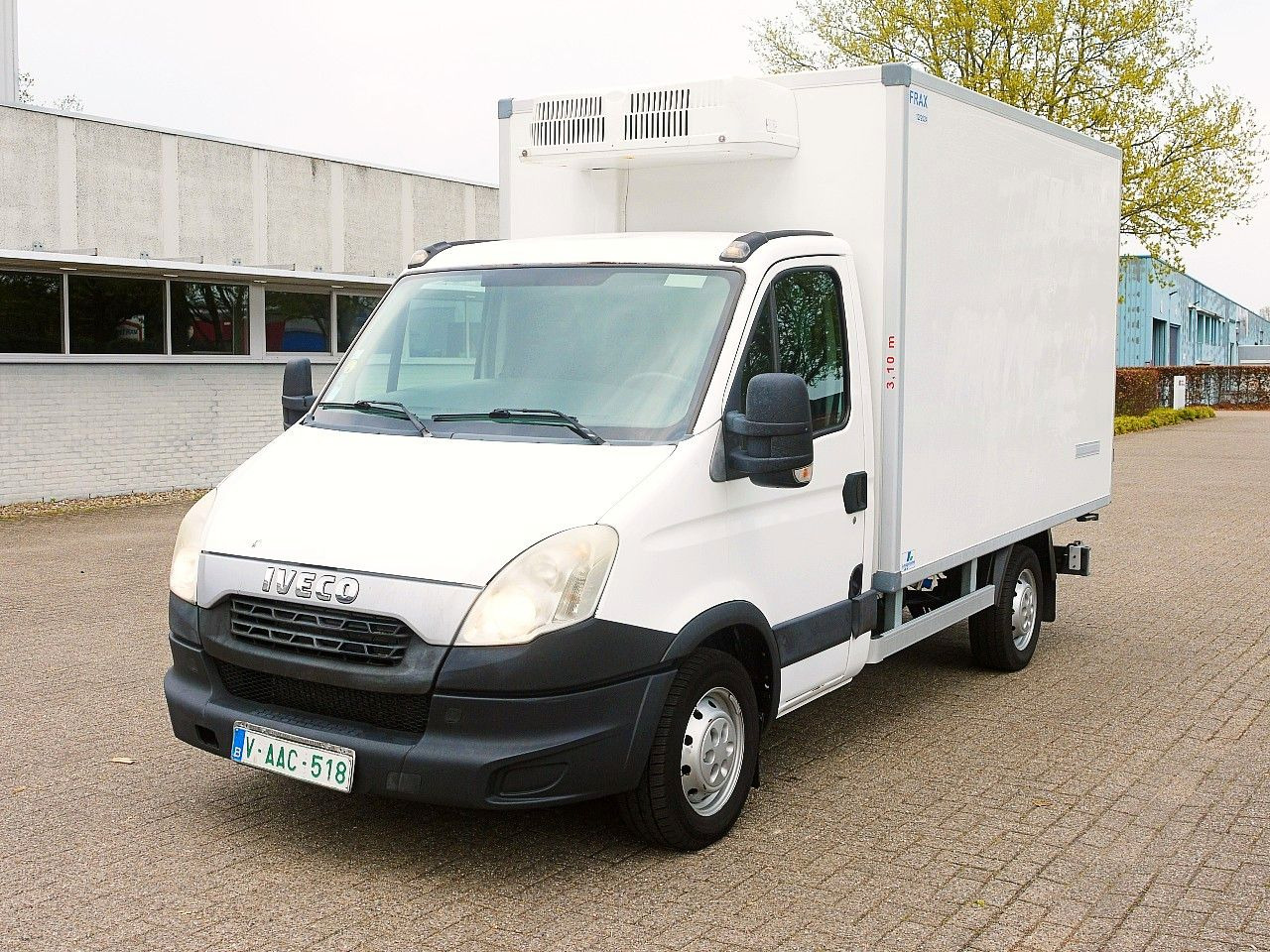 Iveco 35S13 DAILY KUHLKOFFER RELEC FROID -20C - Van berpendingin: gambar 4 Iveco 35S13 DAILY KUHLKOFFER RELEC FROID -20C - Van berpendingin: gambar 4