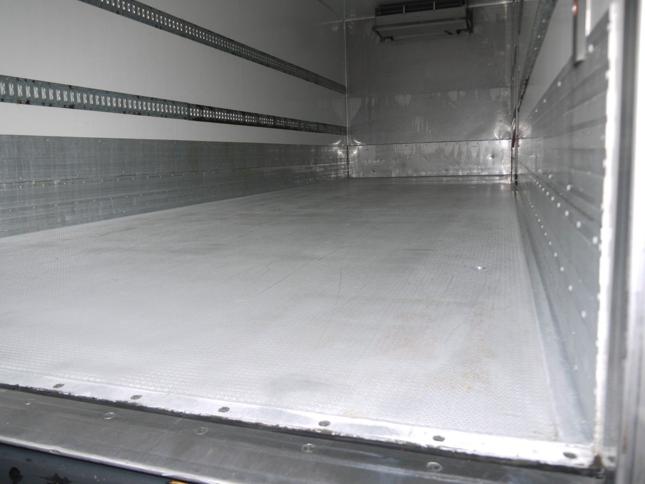 Truk berpendingin Mercedes-Benz 1322 ATEGO KUHLKOFFER CARRIER SUPRA 850 A/C LUFT: gambar 12