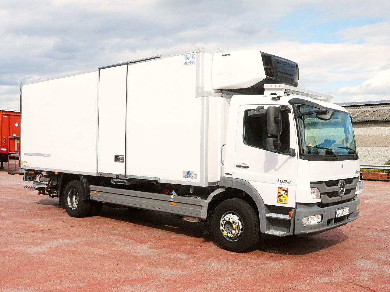 Mercedes-Benz 1622 ATEGO KUHLKOFFER CARRIER SUPRA 1150 MT A/C - Truk berpendingin: gambar 2 Mercedes-Benz 1622 ATEGO KUHLKOFFER CARRIER SUPRA 1150 MT A/C - Truk berpendingin: gambar 2