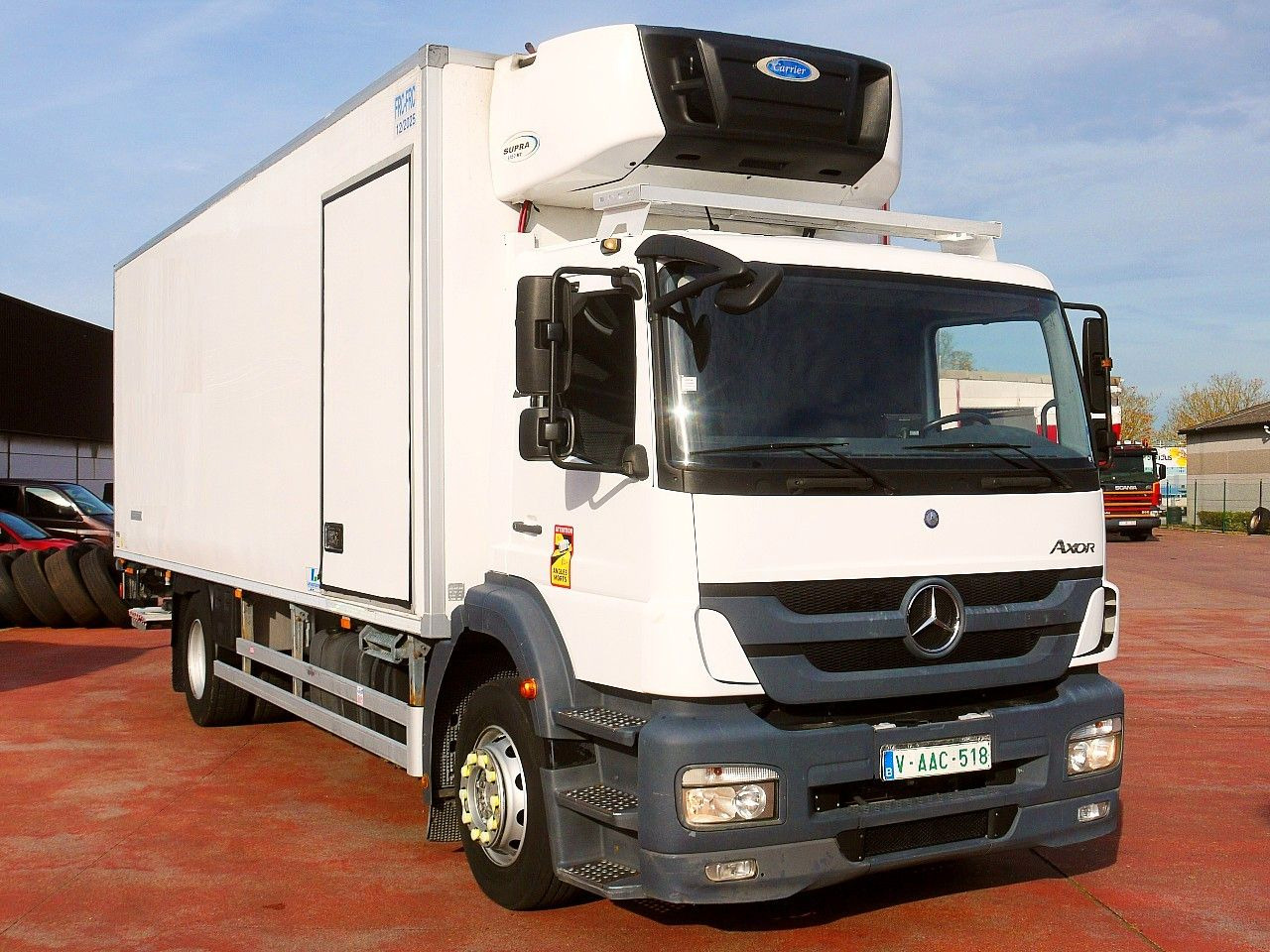 Mercedes-Benz 1829 AXOR KUHOKOFFER CARRIER SUPRA 1150MT A/C - Truk berpendingin: gambar 1 Mercedes-Benz 1829 AXOR KUHOKOFFER CARRIER SUPRA 1150MT A/C - Truk berpendingin: gambar 1