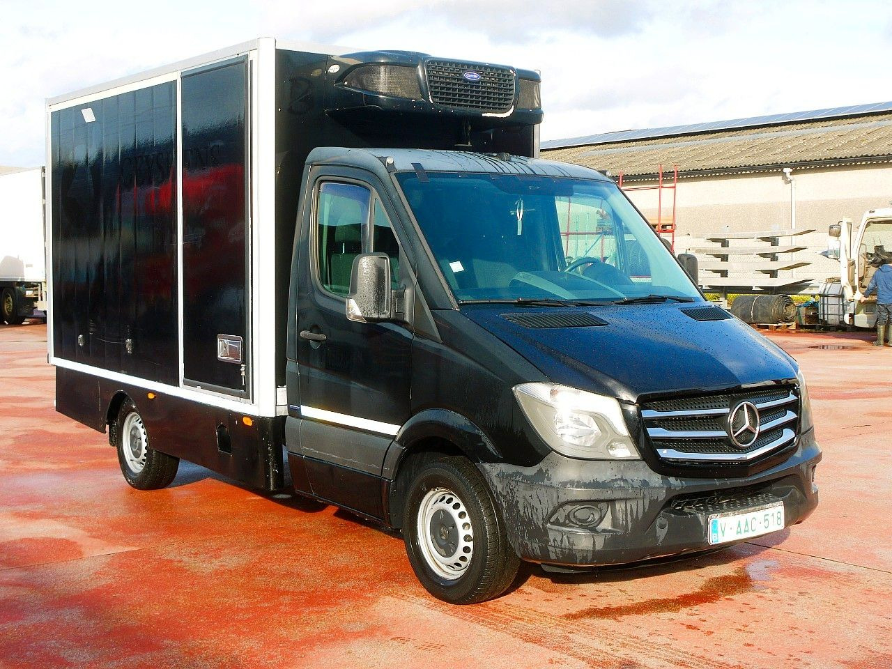 Mercedes-Benz 319 SPRINTER V6 KUHLKOFFER CARRIER PULSOR 600 MT - Van berpendingin: gambar 2 Mercedes-Benz 319 SPRINTER V6 KUHLKOFFER CARRIER PULSOR 600 MT - Van berpendingin: gambar 2