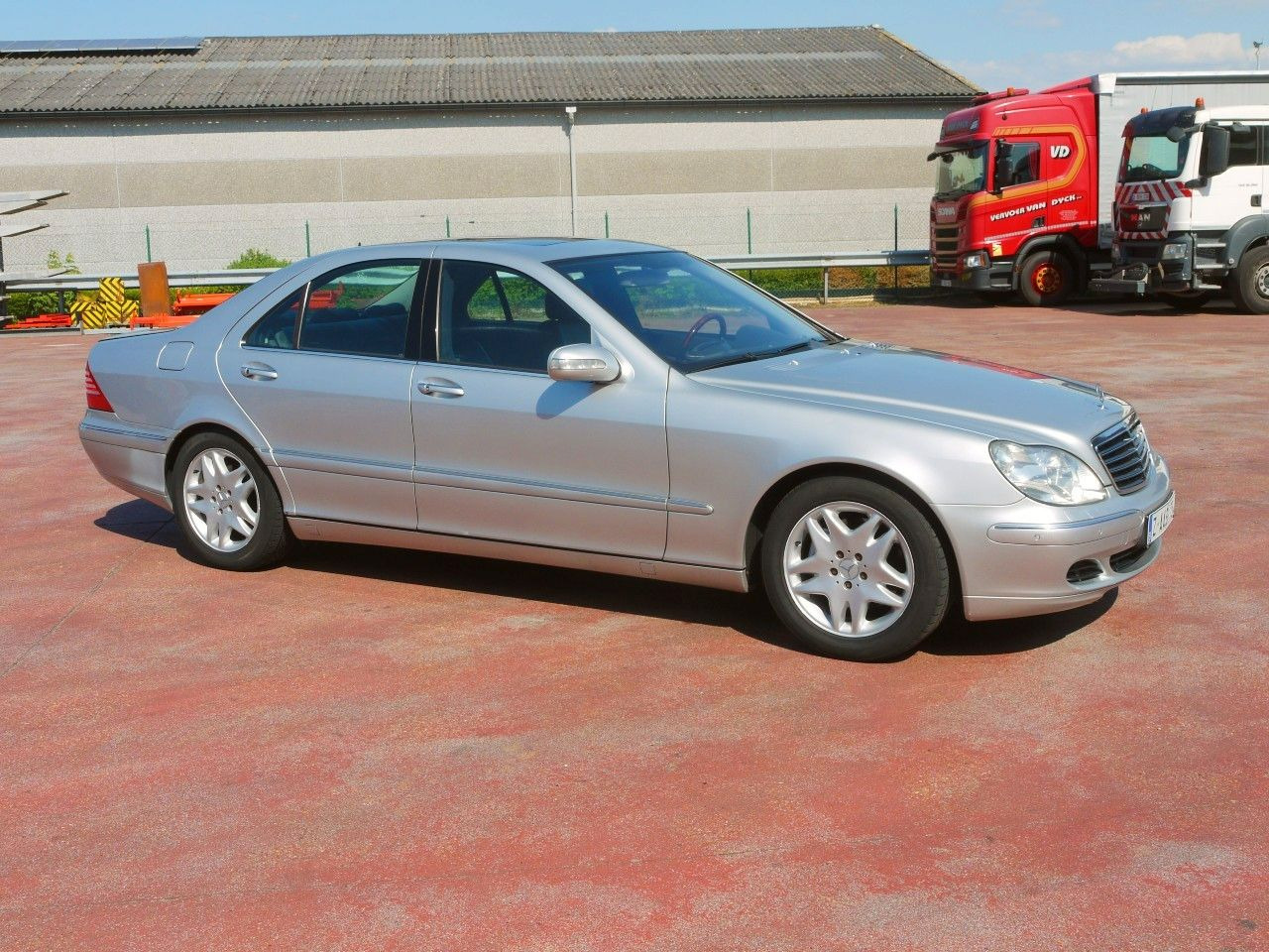 Mercedes-Benz COMAND Bi-XENON SCHIEBEDACH SOFTCLOSE ... - Mobil sedan: gambar 3 Mercedes-Benz COMAND Bi-XENON SCHIEBEDACH SOFTCLOSE ... - Mobil sedan: gambar 3